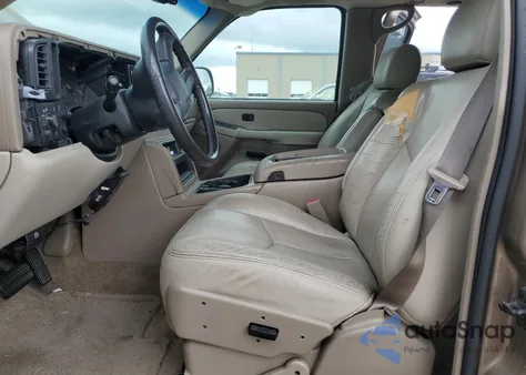 2003 GMC Yukon Xl C1500 z USA, uszkodzony, nr VIN 1GKEC16ZX3J219026